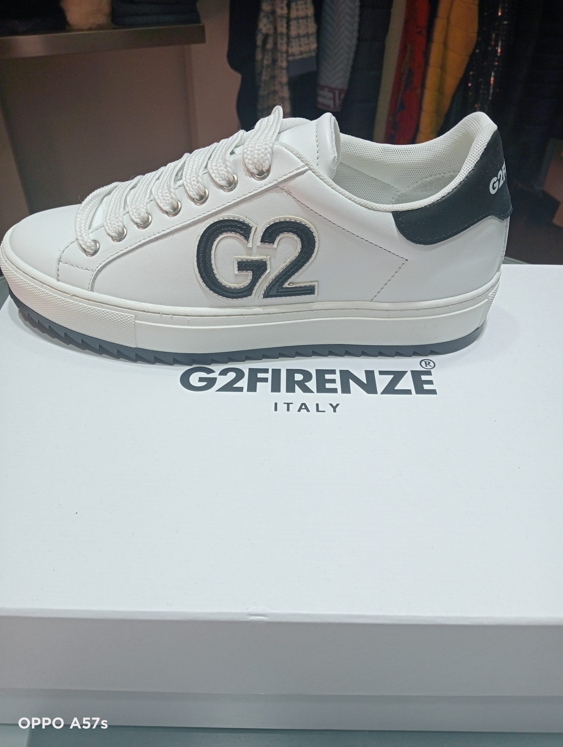 Scarpa bassa in pelle art. RICAMO G2 G2FIRENZE