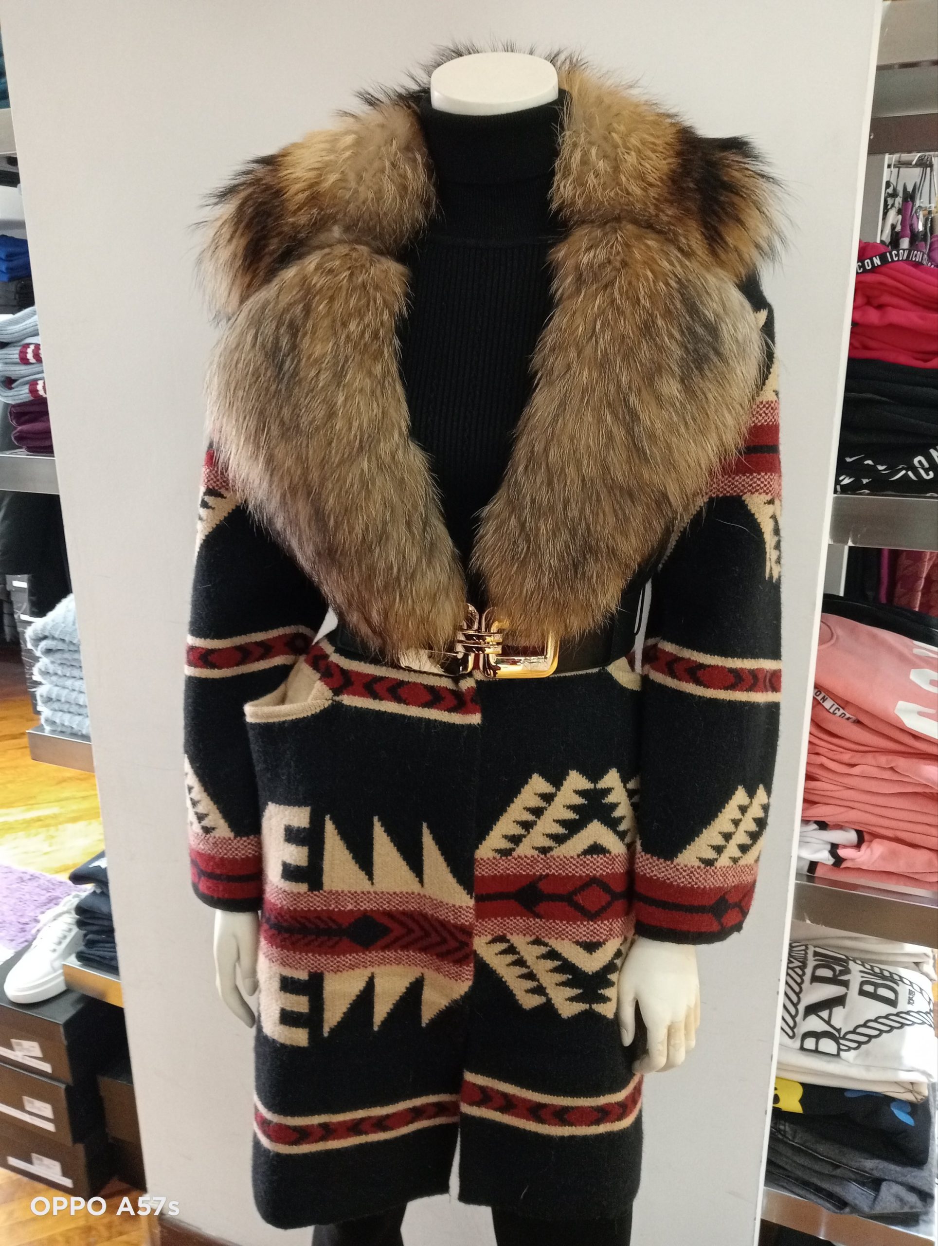 Cappotto in  lana con collo in pelliccia autentica YES LONDON