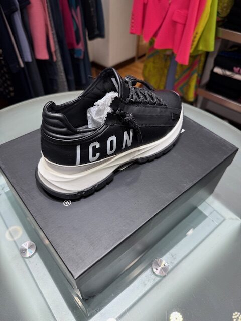 Sneakers in pelle con logo e cerniera laterale art. IC05198 ICON